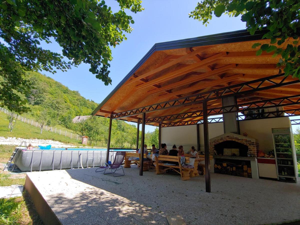 Kuca U Sumi - Forest House Near National Park Una - Air Spa Lohovo Bihać Buitenkant foto